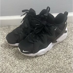 Nike air huarache tennis shoes